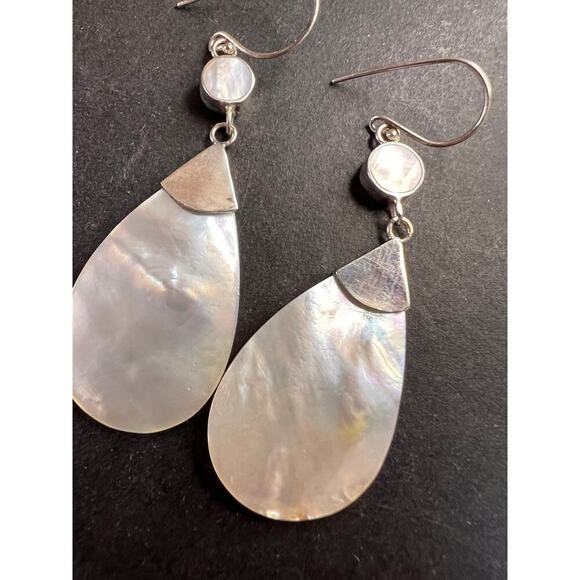 Mother of pearl sterling silver dangle earrings - Picture 4 of 9